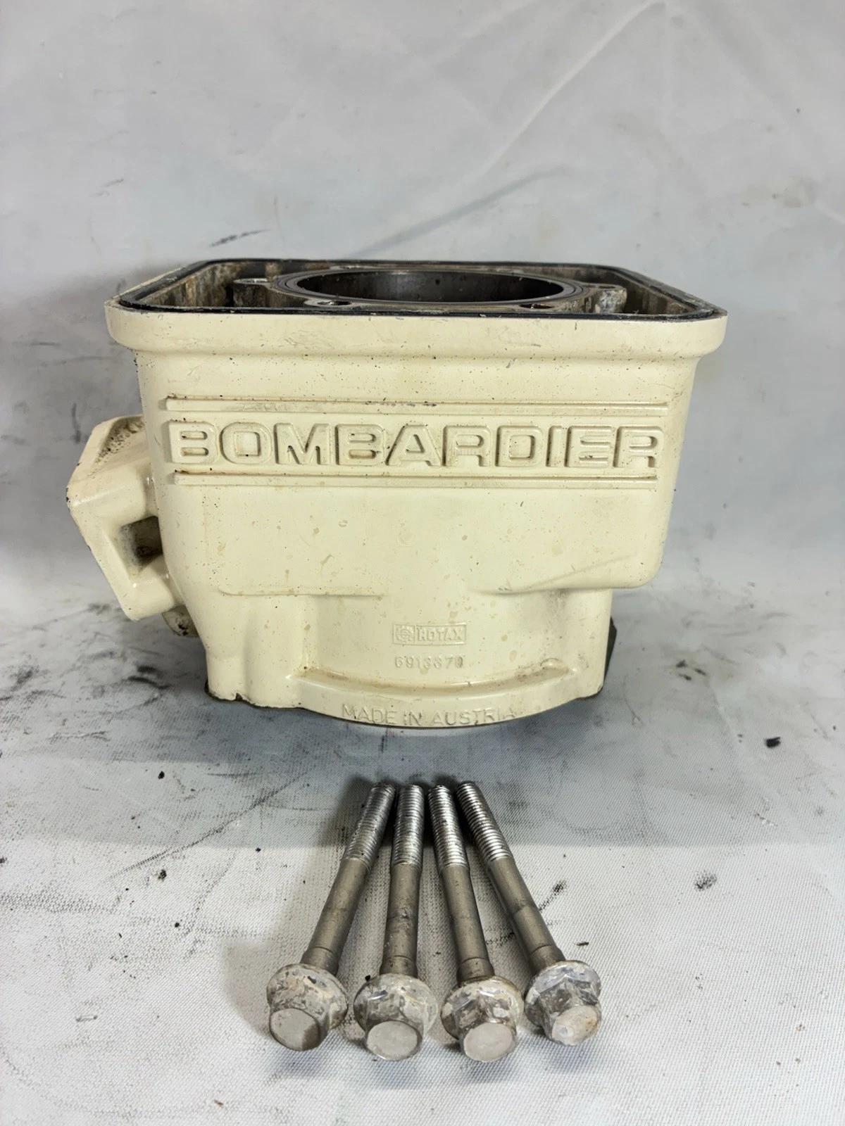 Sea Doo 1992 SPX SP SPI Speedster GS GTI 587 cylinder cylinders jug jugs STD