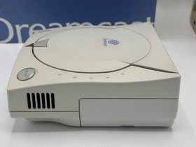 BOXED Sega Dreamcast Console PAL  Very Good Condition 2 Joypad Visual Memory