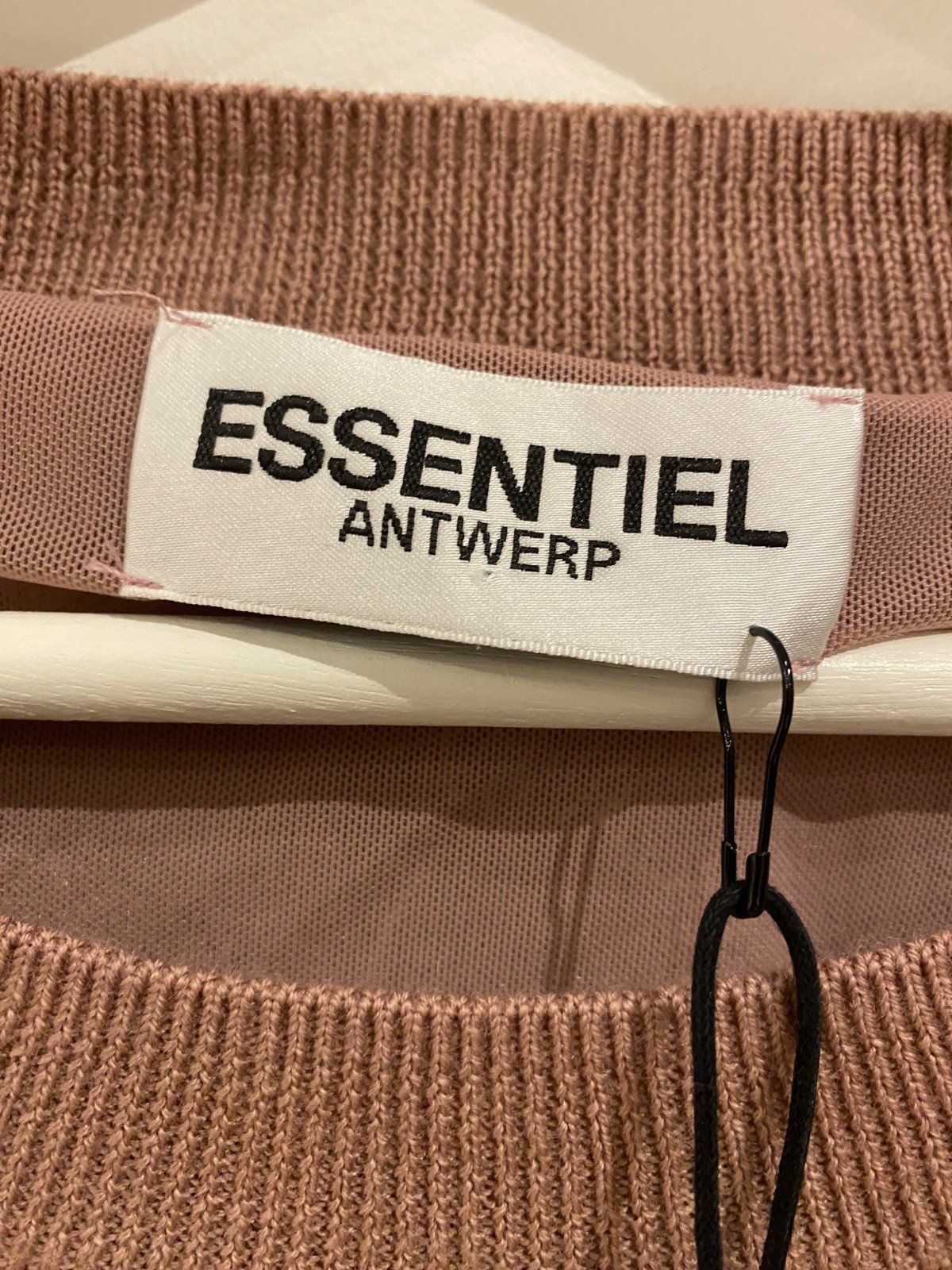 Essentiel Antwerp Sequin Floral Patch Sweater Merino Wool Embroided Blush BNWT image 6