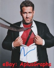 RYAN REYNOLDS... Deadpool Stud - SIGNED