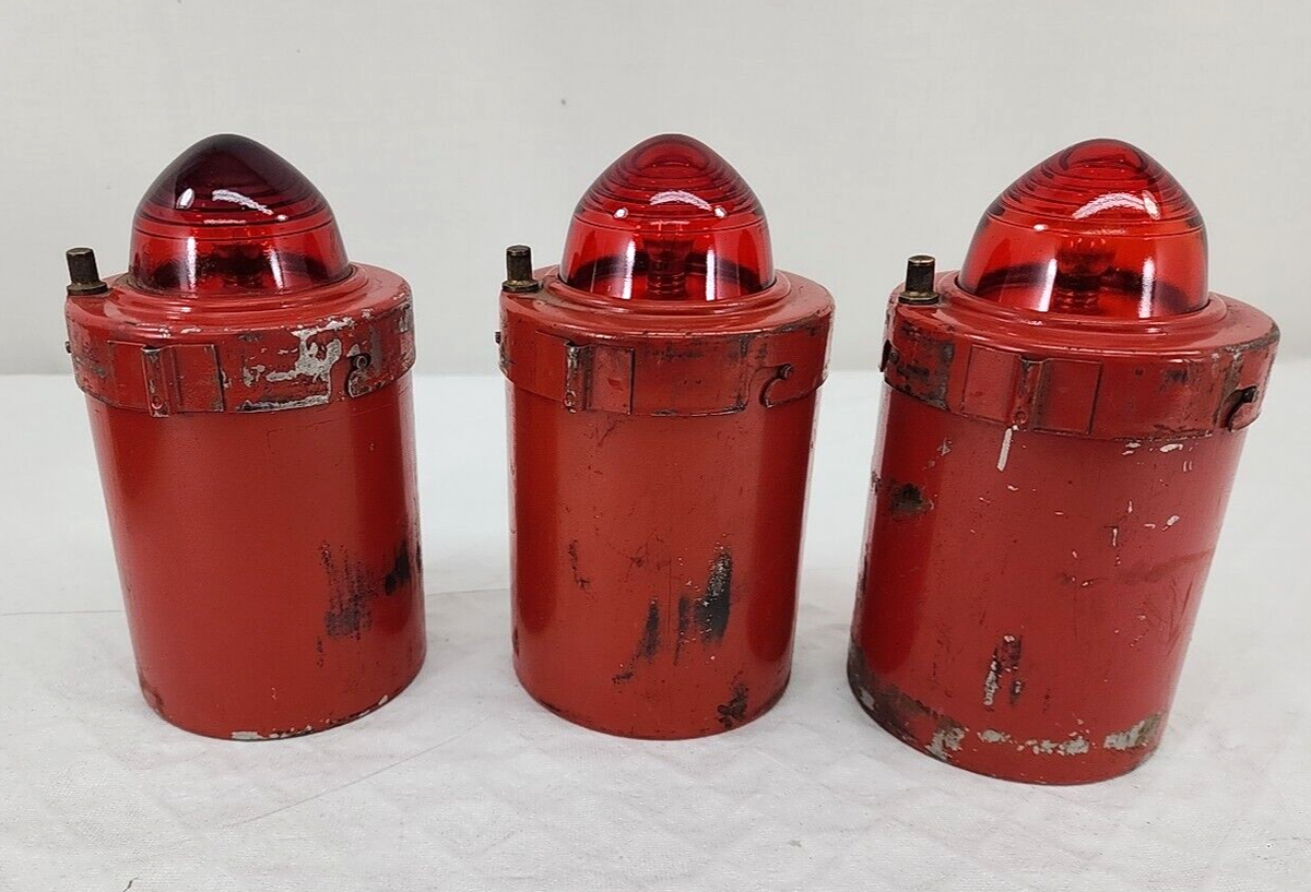 VTG Anthes 1940s Roadside Flare Kit Type L Glass Beehive Lens 6v