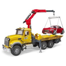 1/16 Mack Granite Tow-Truck with Bruder Roads...