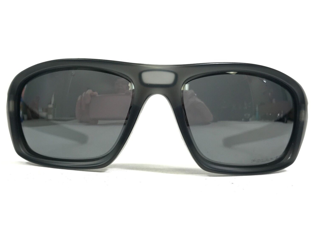 Oakley Sunglasses OO9236-06 VALVE Gray Square Frames with Gray 