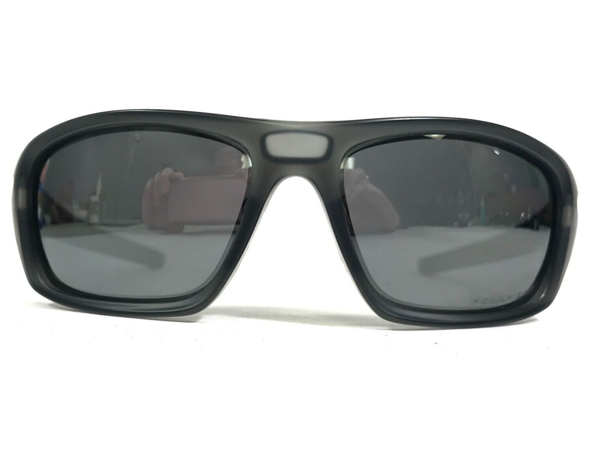 Oakley Sunglasses OO9236-06 Valve Gray Square Frames with Gray