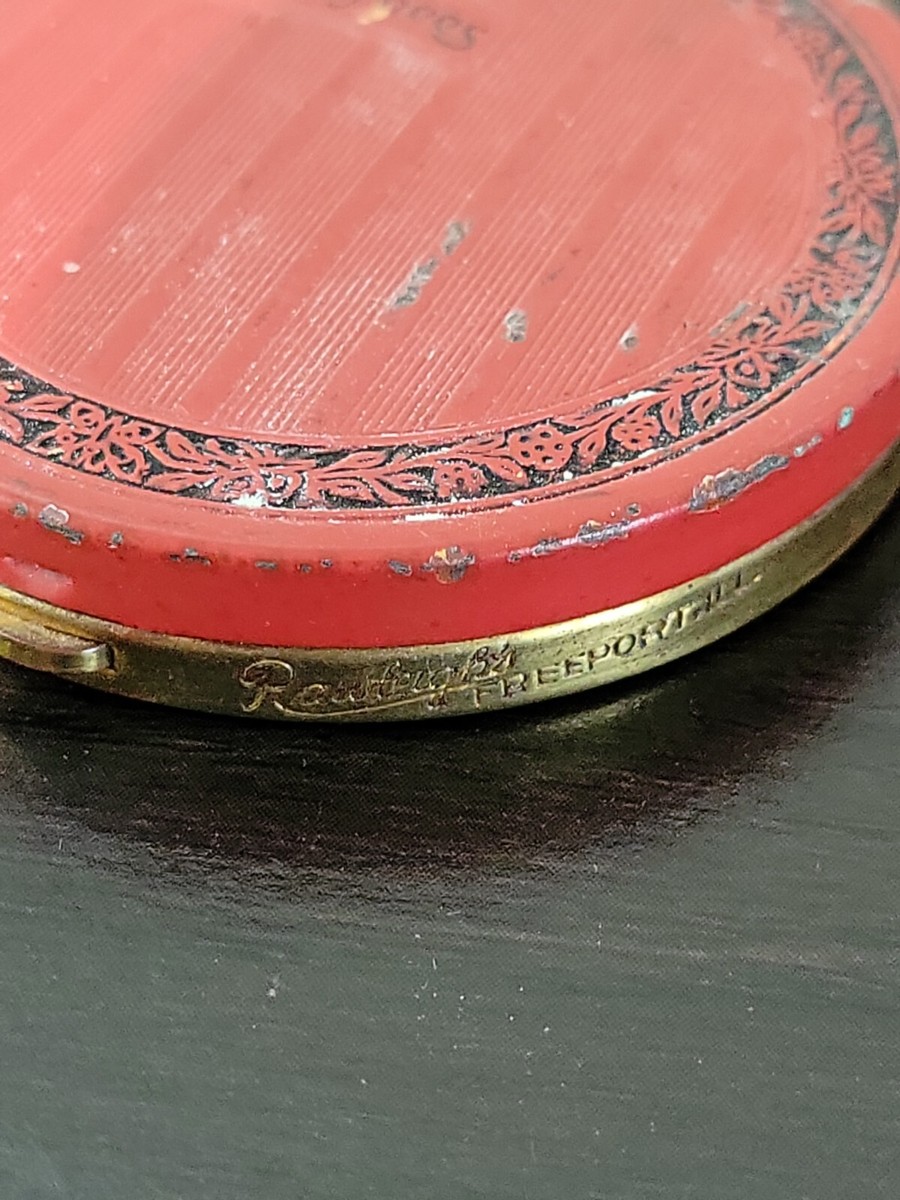 Miroir Compact Vintage L'Oréal Doré Avec Pompon Rouge - Occasion Rétro
