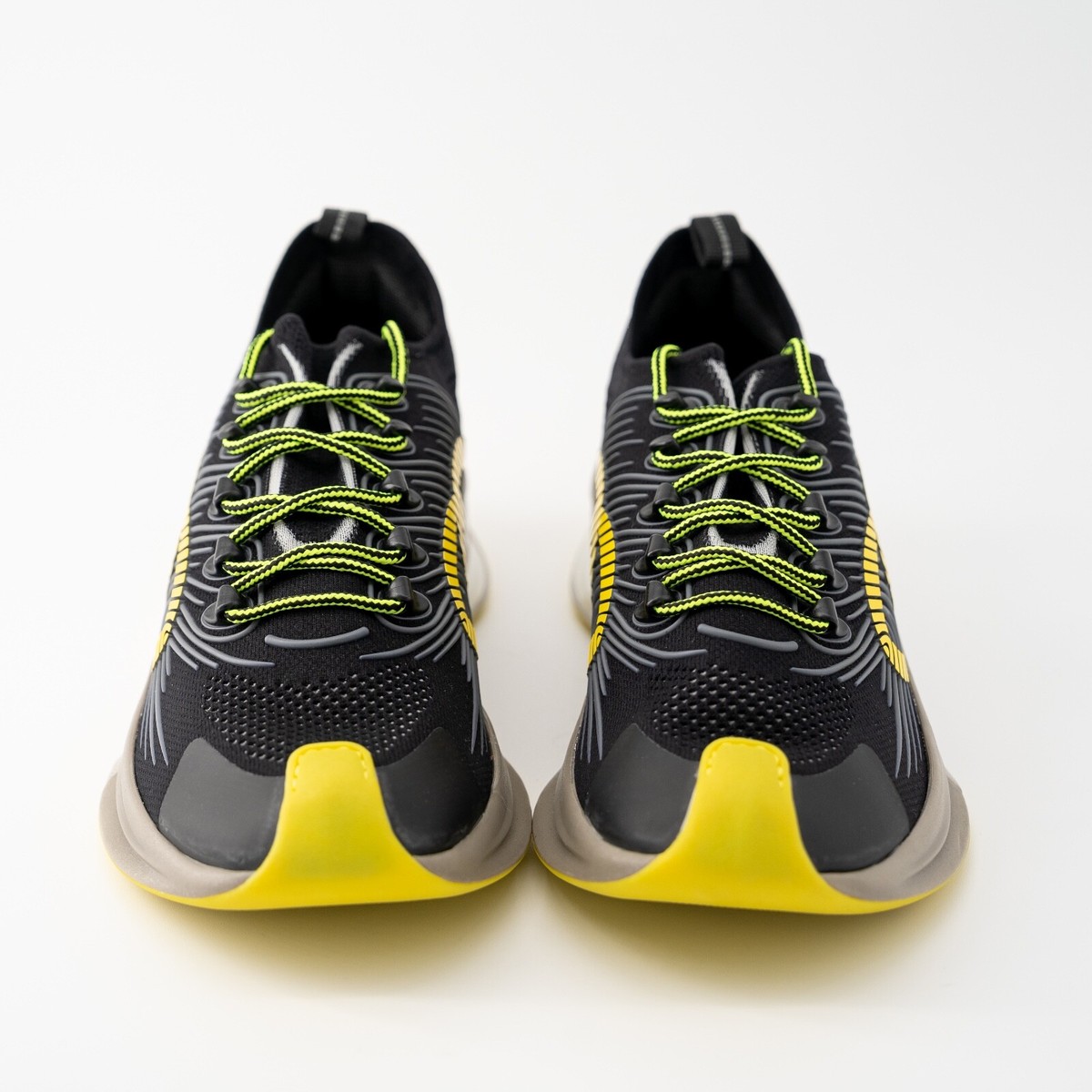 Size 13G 13.5 US - Gucci Run Sneaker Black Yellow Green | eBay