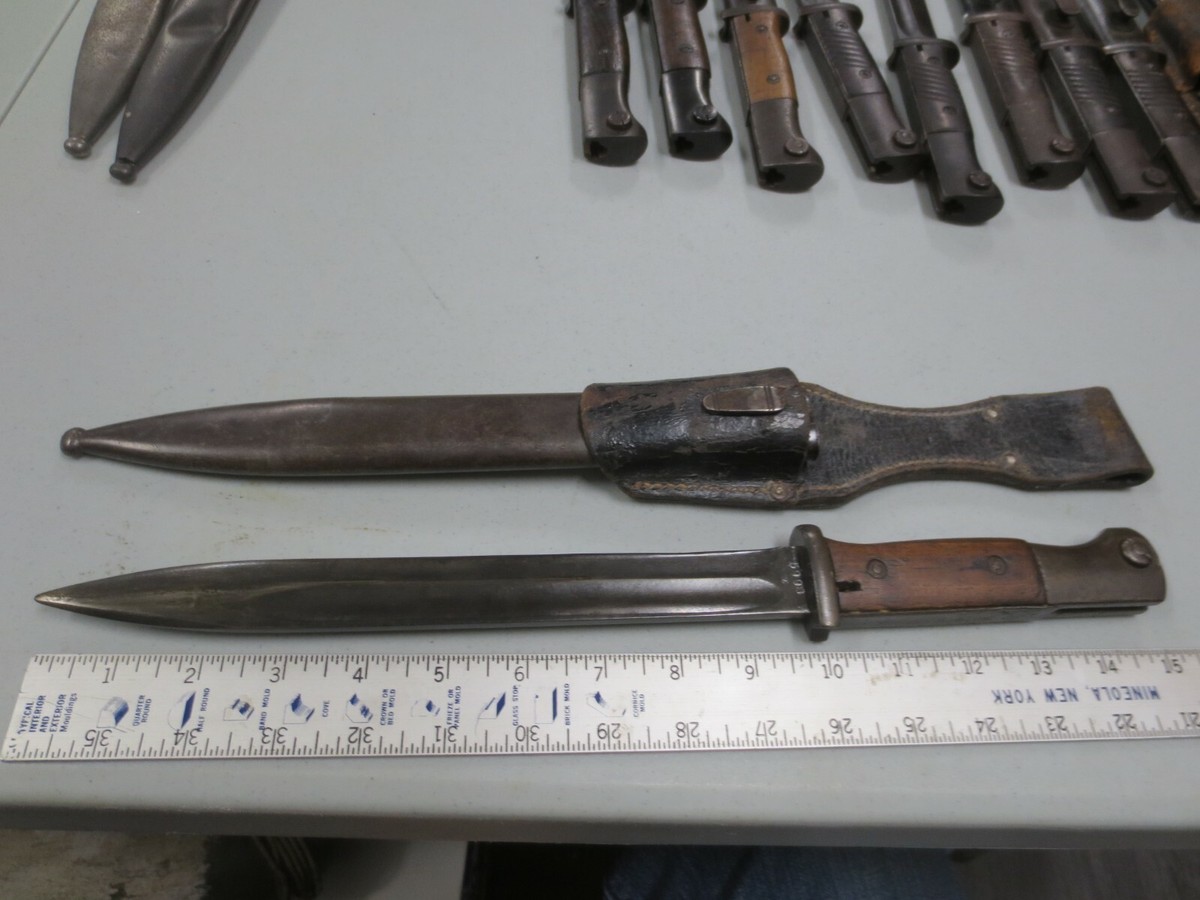 1937 WWII German S84/98 Bayonet (S/242, 5998 a) (5124 f