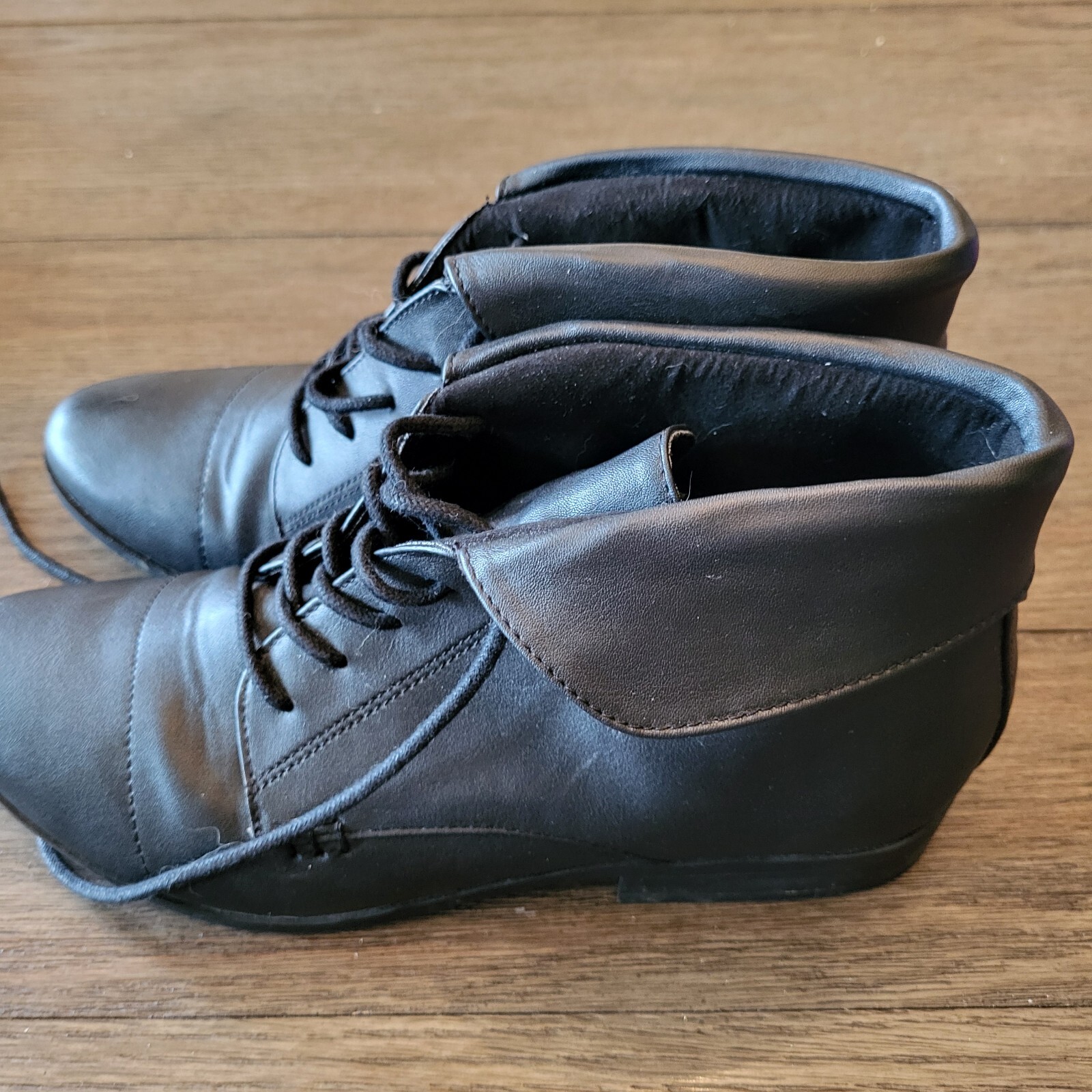 Gloria Vanderbilt Women's Size Ankle Boots Claudette Black