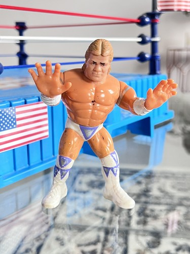 NARCISSIST LEX LUGER WWF / WWE Wrestling Figure Ha...