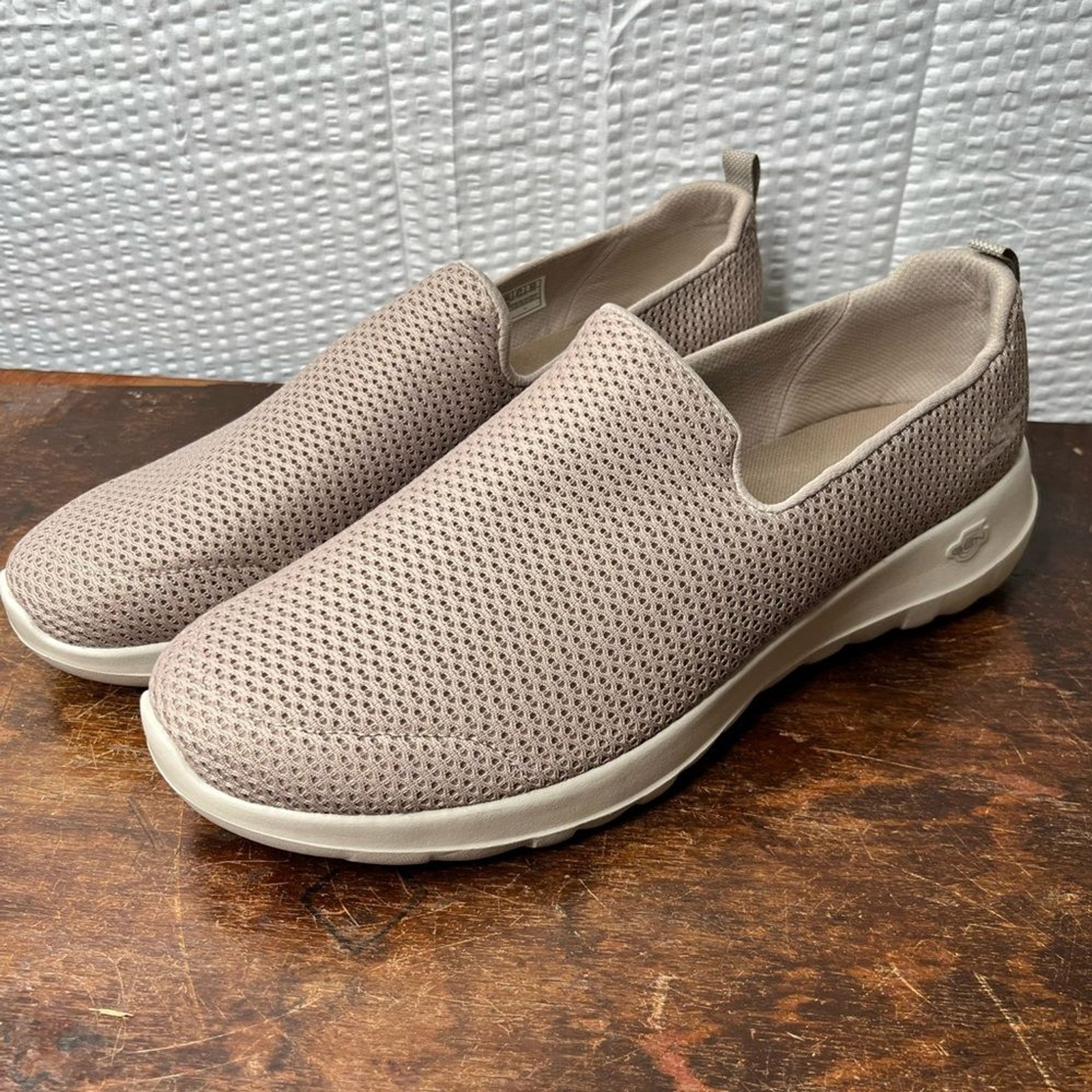 Skechers GO WALK Joy Sensational Day Size 10