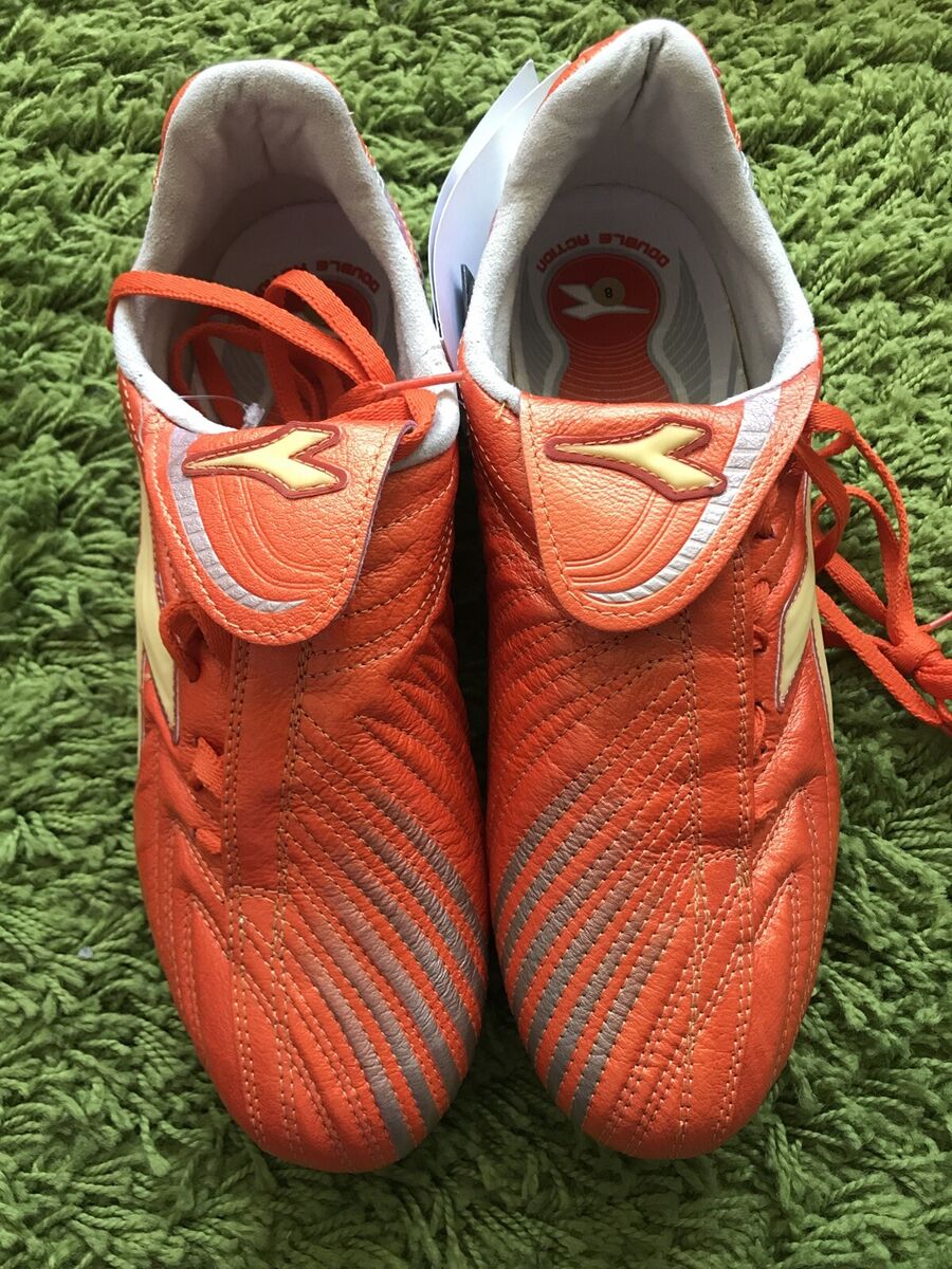 2010 Rare Diadora MAXIMUS RTX 14 N, NEW , Authentic Totti AS 2010 Rare Diadora MAXIMUS RTX 14 N, NEW , Authentic Totti AS