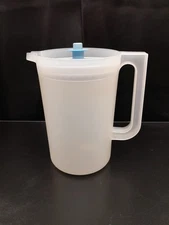 Vintage 1980s Tupperware Pitcher 2 Quart Clear Blue Push Button Lid 1676