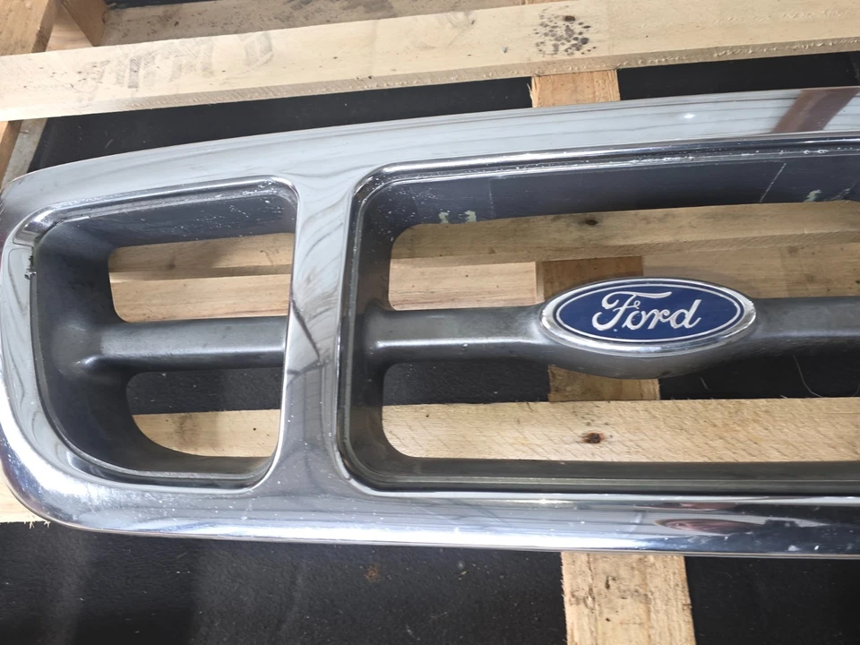 1998 1999 2000 Ford Ranger Grille Assembly Tested Oem - Image 4 of 4