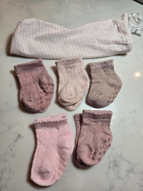 Organic Cotton 5 Pack Baby Socks w Grippers 3 month Infant