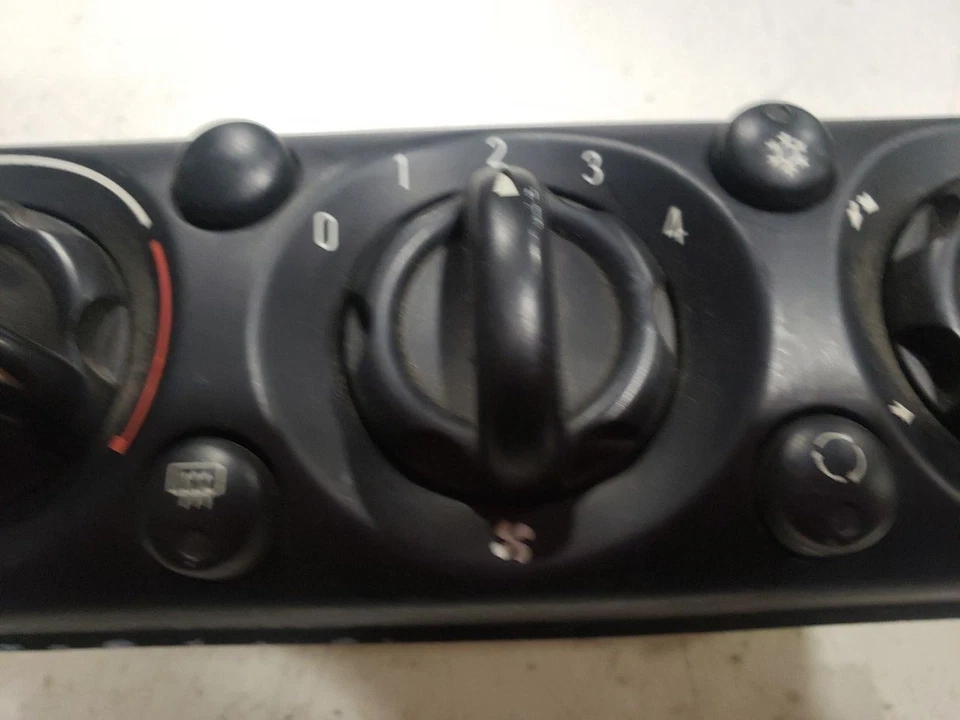 Mini Cooper 2003 - control de temperatura climático - OEM 1502214 Foto 3 de 4