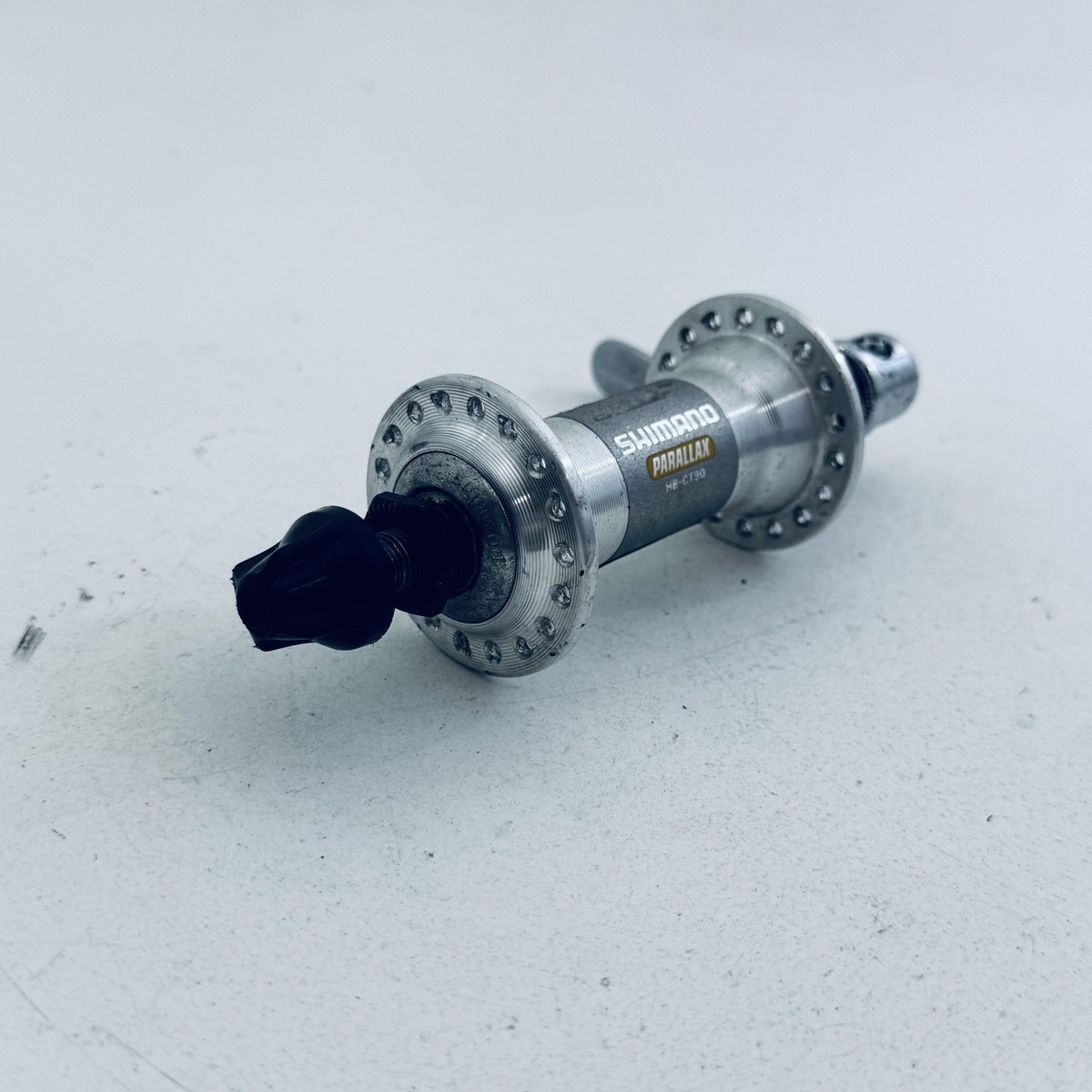 Achetez des Shimano DH-C3000 Dynamo Moyeu 36 Trou 100mm 6V/2.4W chez HBS