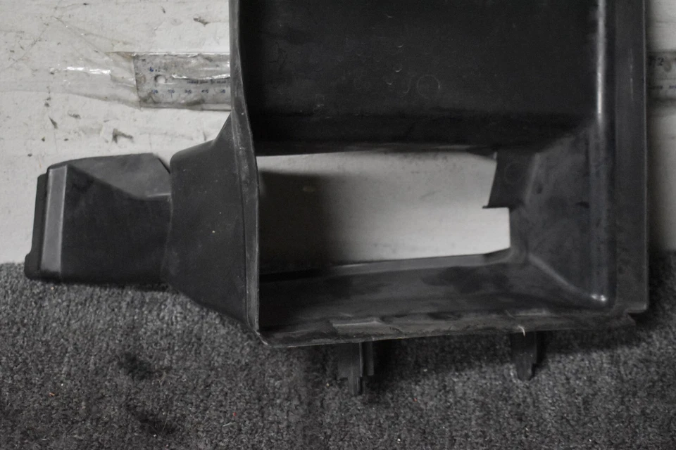 BMW 540I 2017-2020 base lado derecho conducto de aire fabricante de equipos originales Foto 3 de 4