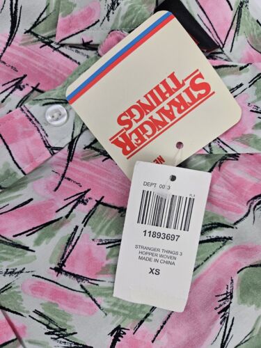Stranger Things Hopper Shirt Button-Up Short Sleeve Size XS Hot Topic NWT - Picture 3 of 7