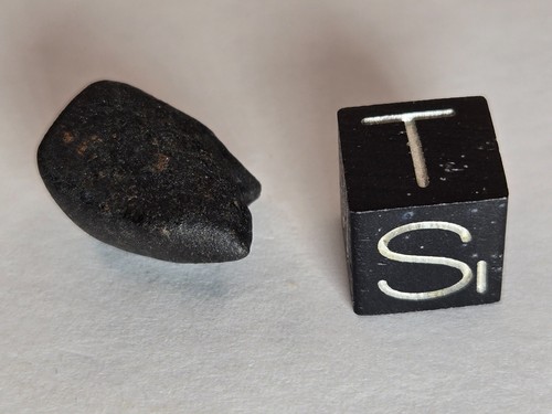 Tscheljabinsk Stein OC, LL5 Fell 15.02.2013 Russland 3,24 g ganzer Stein - Bild 3 von 5