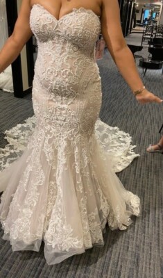 Allure couture C589 wedding dress size 16