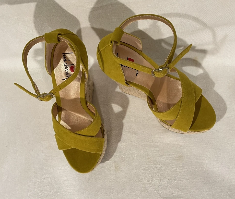 Luichiny Yellow "Suede" Raffia Anklestrap D'Orsay Platform Wedge New w/box Sz 7 - Image 2 of 4