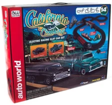 Auto World "California Cruising" 14' HO Scale Slot Car Race Track Set SRS331