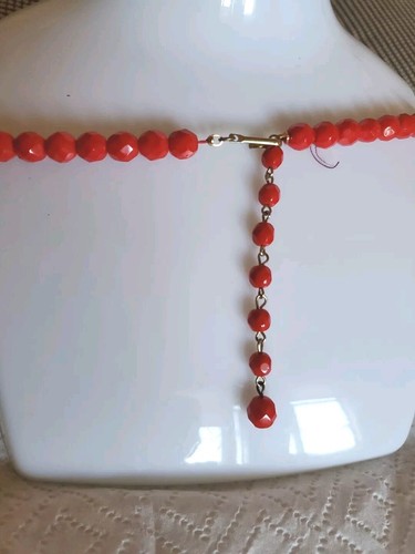 Vintage 1960s Jewelry Necklace Cherry Red Jets Faceted Round Glass Beads 24" Adj - Picture 2 of 5