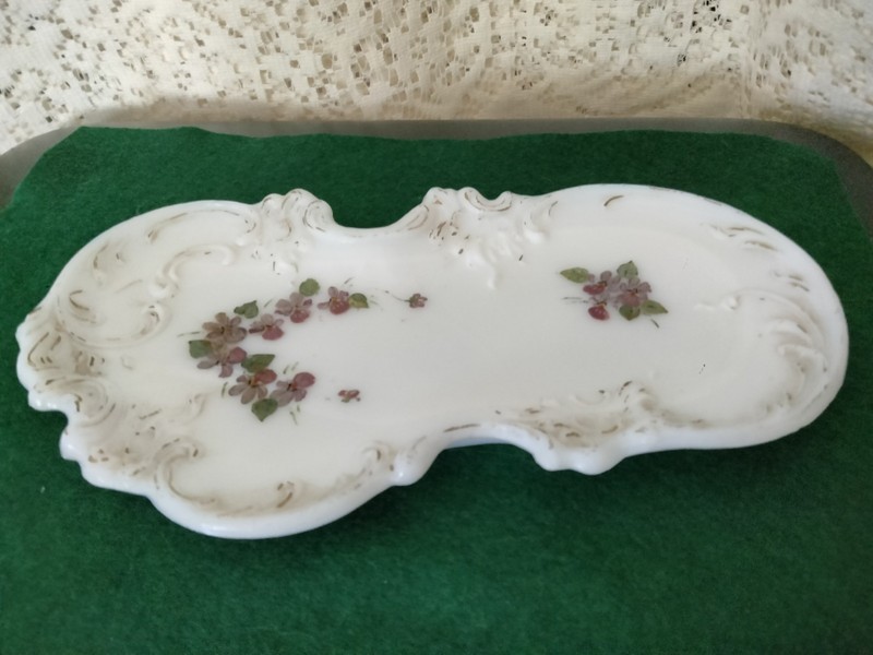 VICTORIAN MILK GLASS DRESSER TRAY HAND PAINTED VIOLETS