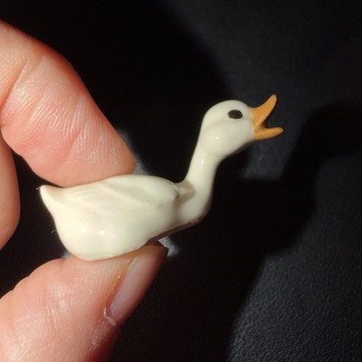 Retired Hagen Renaker White Peking Mama Duck Mouth Open Swimming Figurine #3018