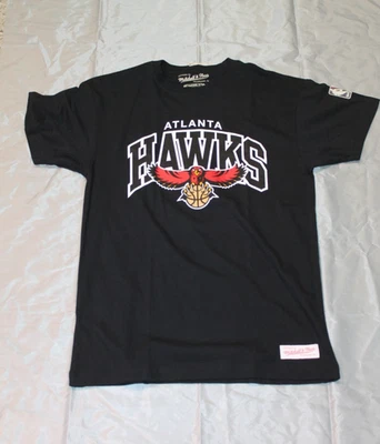 Mitchell Et Ness Atlanta Hawks HWC LOGO T-Shirt Noir Neuf - Photo 1/4