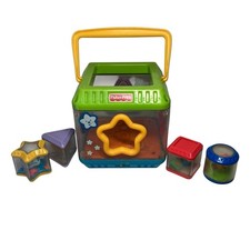 NO SOUND - VTG Fisher Price 2003 Peek A Blocks Shape Sorter Toy with 4 Shapes