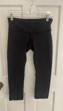 women s Lululemon Wonder Under Leggings Capris Size 6