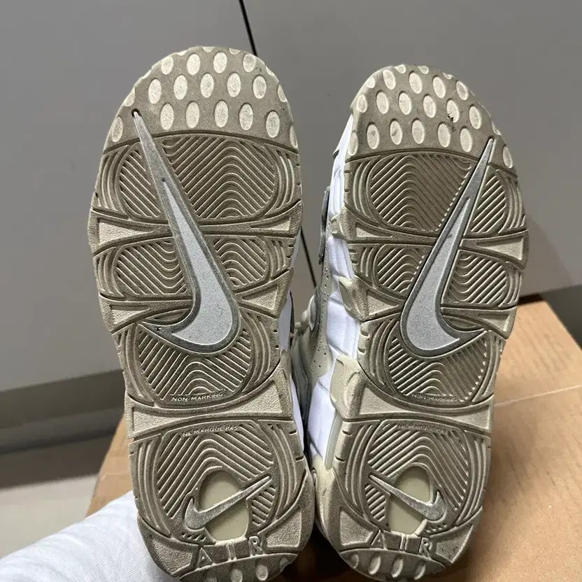 Nike Air More Uptempo Phantom GS Sneakers - Size 250, Pre-Owned thumbnail 4