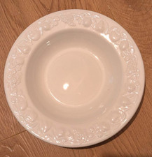 Franco Giorgi Quadrifoglio Soup/Fruit Bowl Countryside Embossed Fruit Italy 24cm