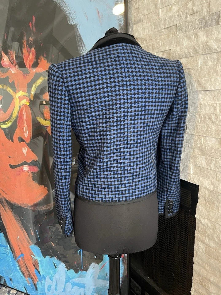Jaqueta de veludo vintage Oscar De La Renta azul preta xadrez xadrez cropped tamanho 4 - Imagem 4 de 4