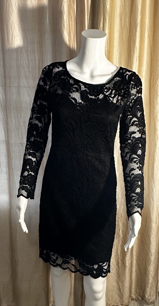 Ambiance Large Lace Black Elegant cocktail dress Black Lining