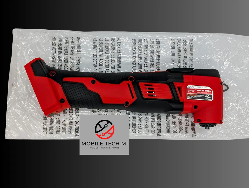 NEW Milwaukee M18 2626-20 Oscillating Multi-Tool 18V Cordless w/ Attachments - Image 2 of 2