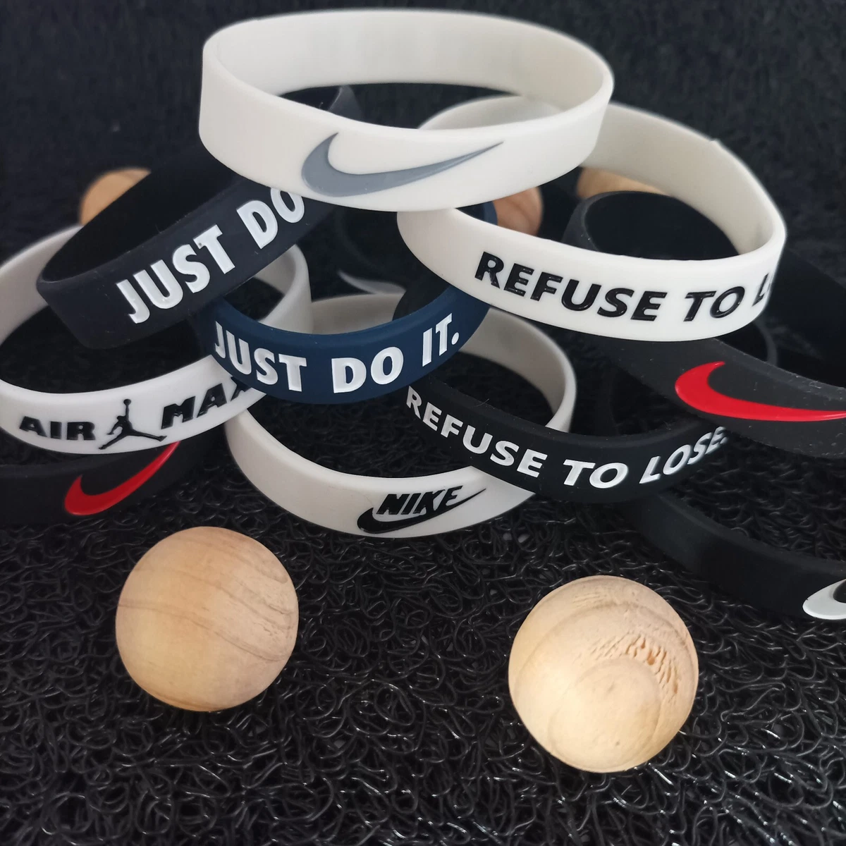 nike silicone wristbands