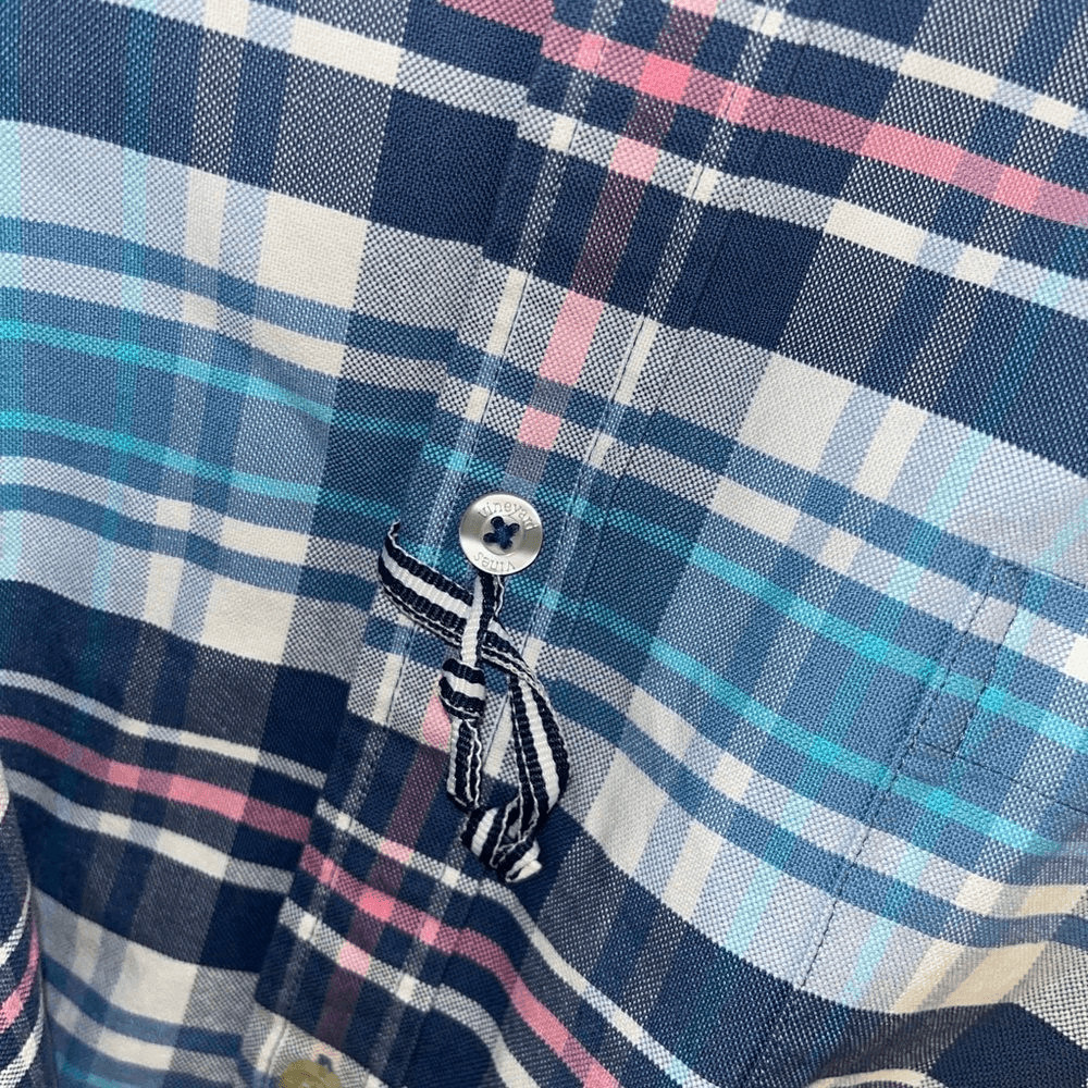 Vineyard Vines button down shirt - image 4