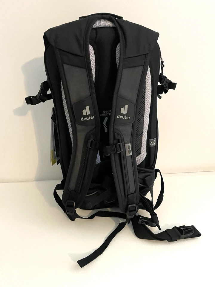 Mochila Deuter Compact EXP 12 SL Hidratación MUJERES Ajuste Gris Negro Ciclismo Foto 2 de 4