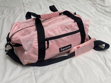 Supreme Duffle Bag (SS22) Pink