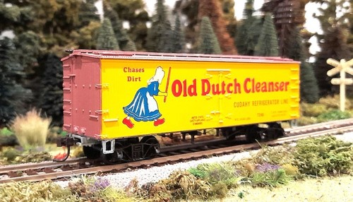 * 1/87 HO * Accurail * 36Ft Old Dutch Cleanser Plug Door Boxcar No.7240 * BOXED | Zustand: Used