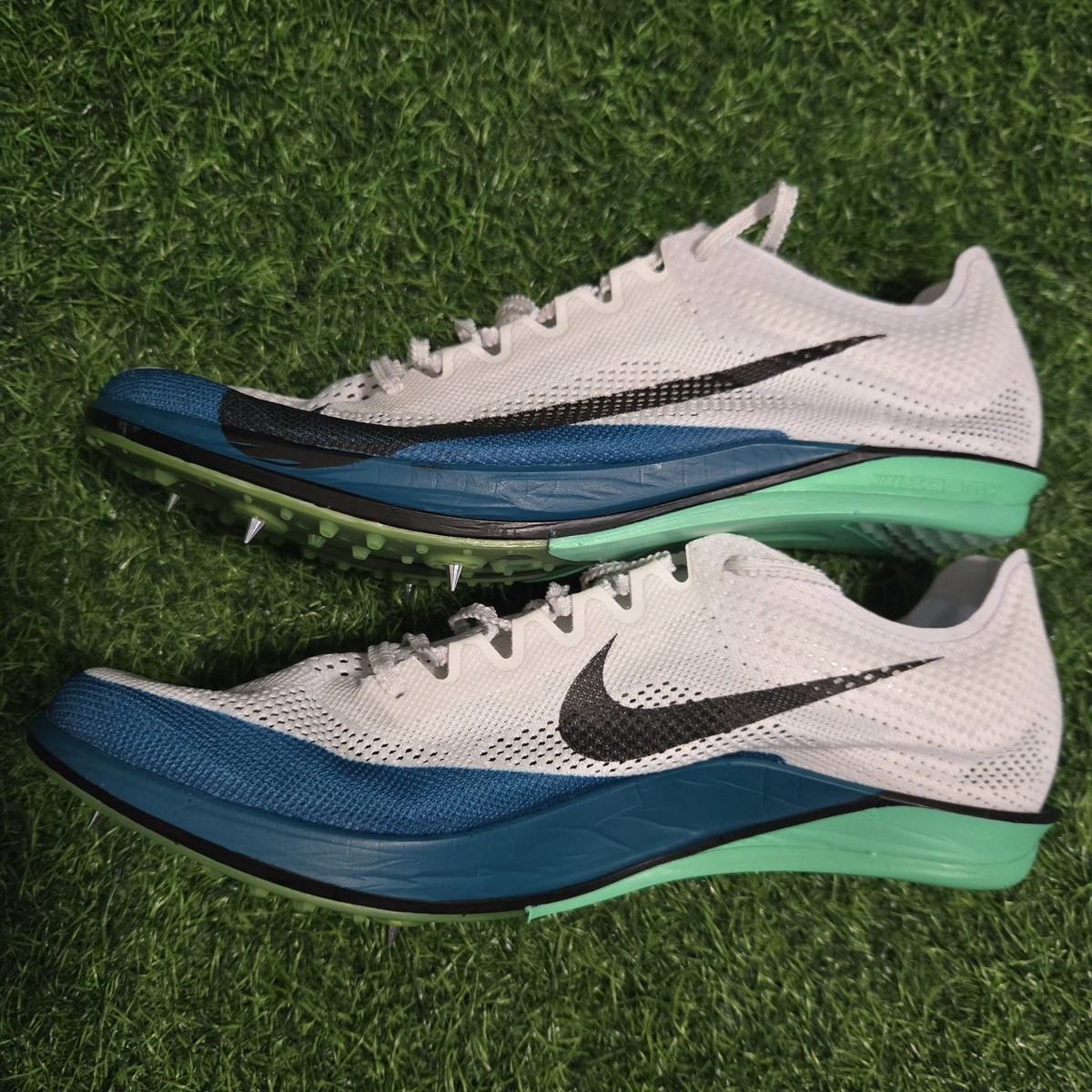 Nike ZoomX Dragonfly 2 Elite White Track & Field Spikes FZ9315-102