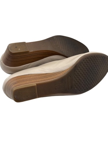 Aerosoles Size 10 Business Casual Wedge Textured Front Wedge Loafers Beige - Picture 11 of 11