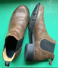 Blundstone Tasmania  Boots Brown Leather EU 42 UK 8/ size 11 Ladies /Men 9