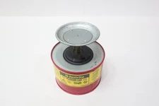 Justrite 10208 2qt Plunger Can