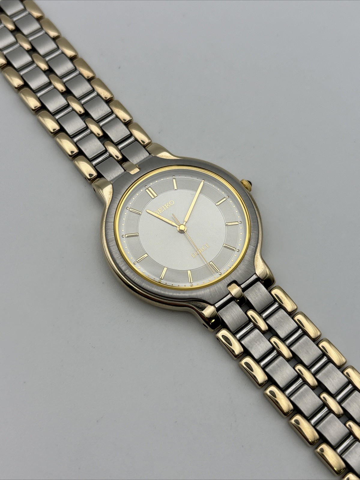 seiko quartz watch