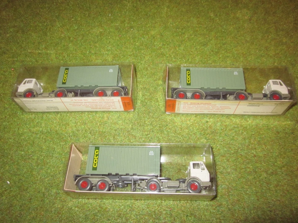 Wiking 1:87 H0 526 MB Stahl-Container Sattelzug 3 x neuwertig in OVP - Bild 2 von 3