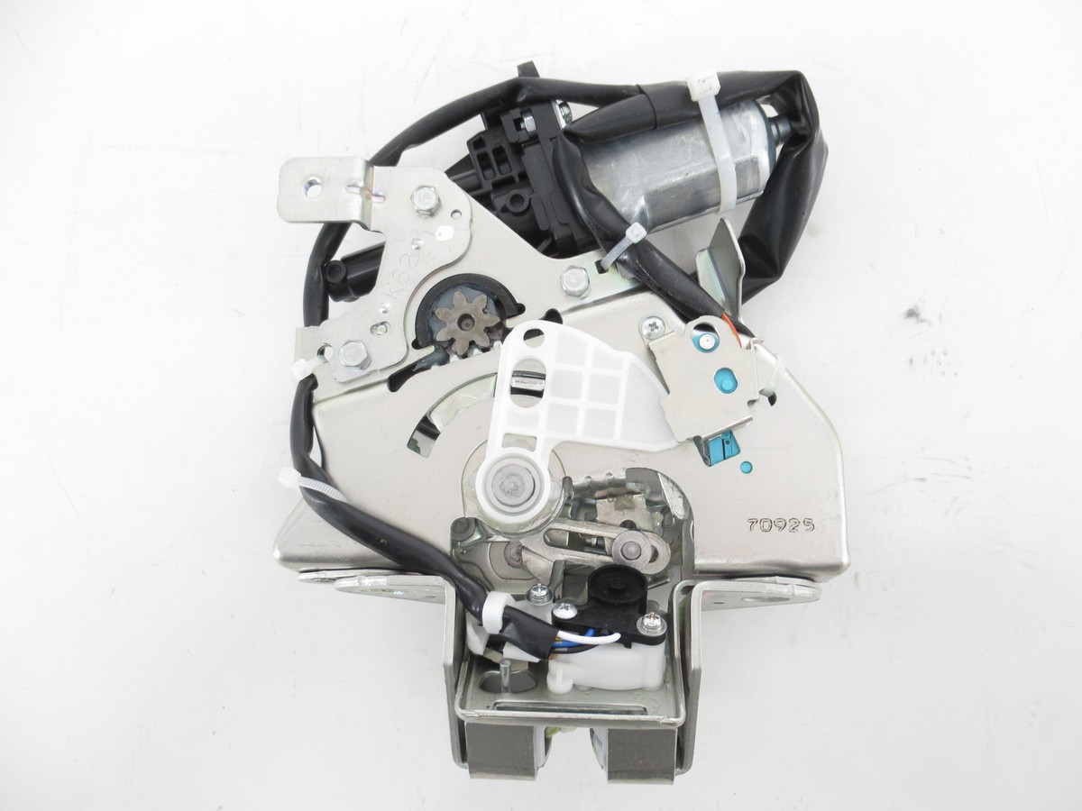 Genuine OEM Honda Acura 74800-SZN-A01 Rear Trunk Lock Latch