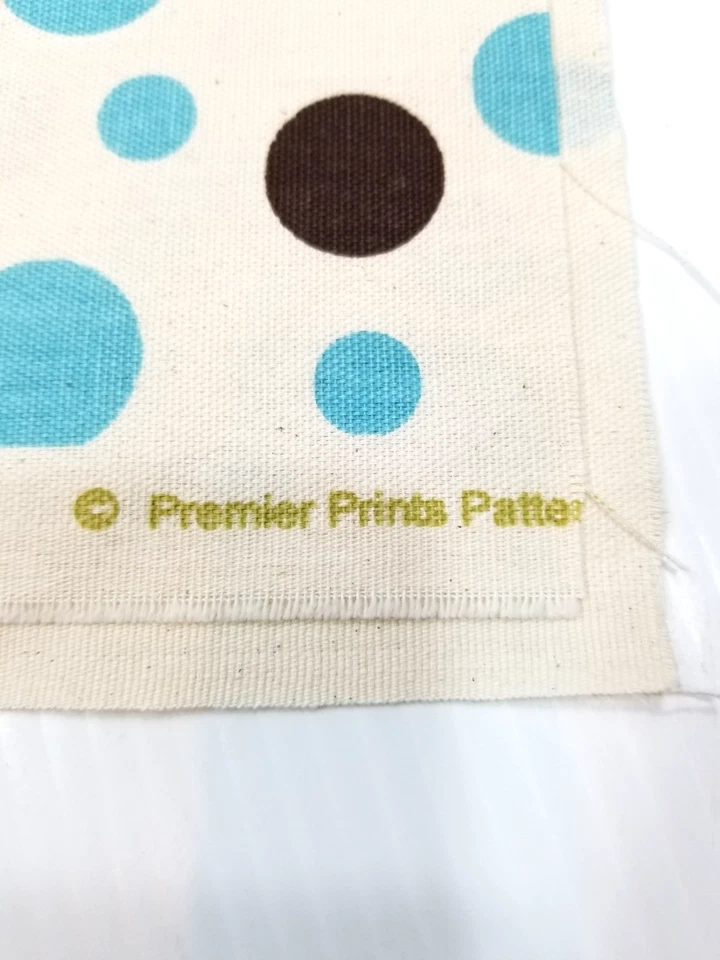 Lot of 4+ Yards Upholstery Fabric 5 Different Fabrics Floral Geometric Polka Dot - Image 4 of 4